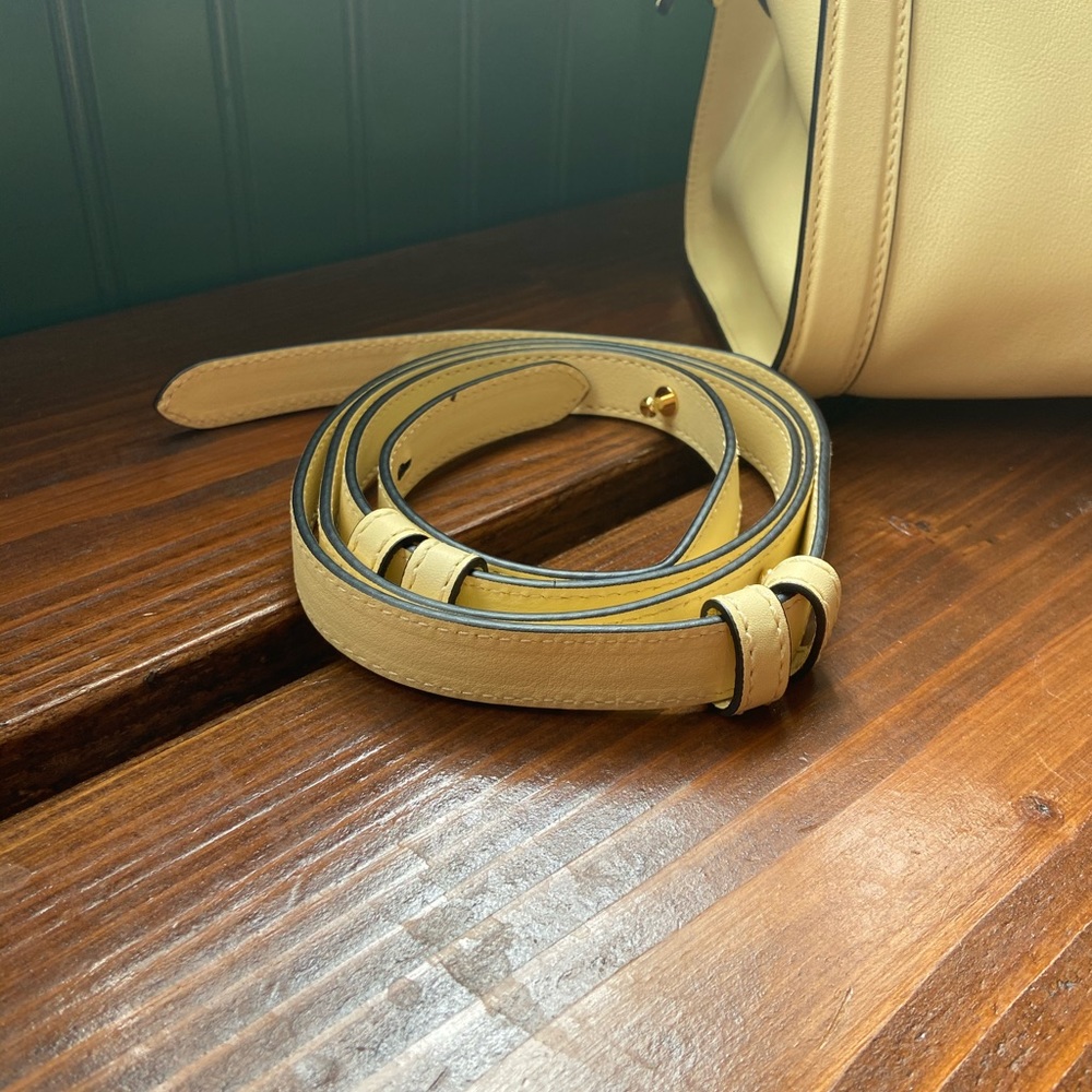 Authentic Alexander McQueen Top Handle Bag - Picture 4 of 16